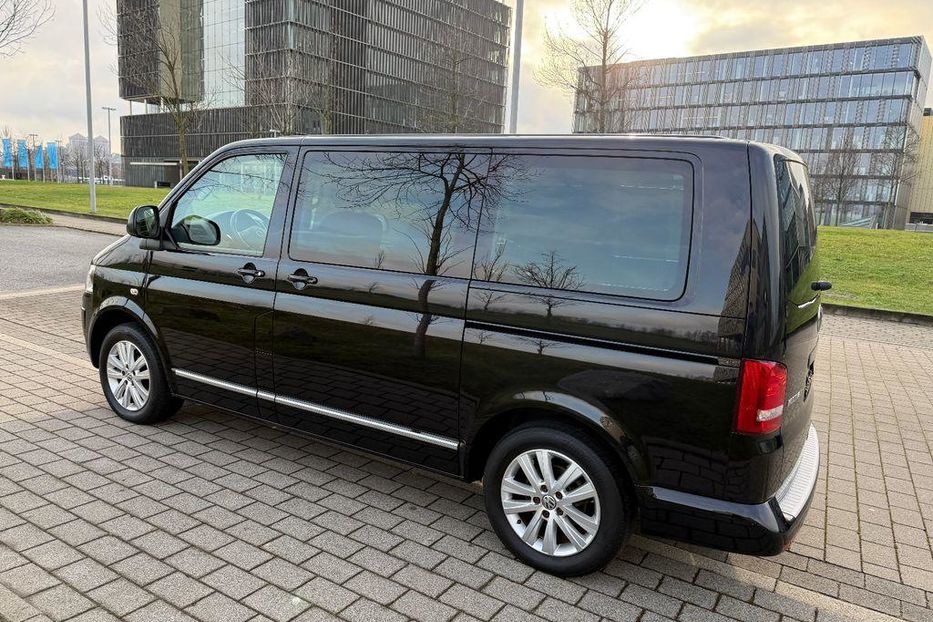 Продам Volkswagen T5 (Transporter) пасс. 2012 года в Одессе