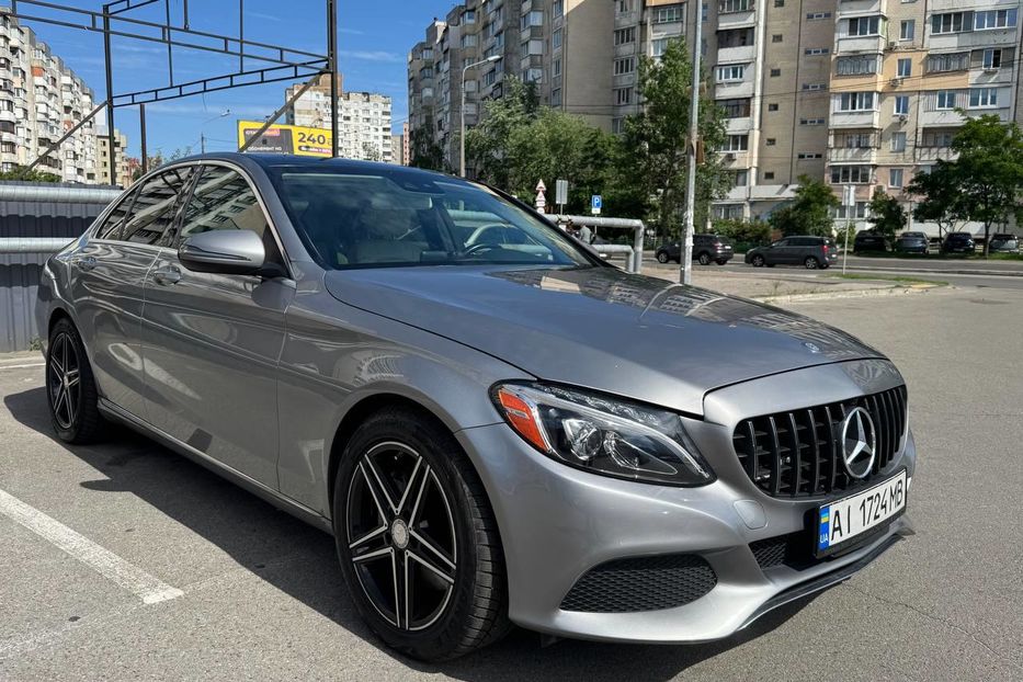 Продам Mercedes-Benz C-Class 300 2015 года в Киеве