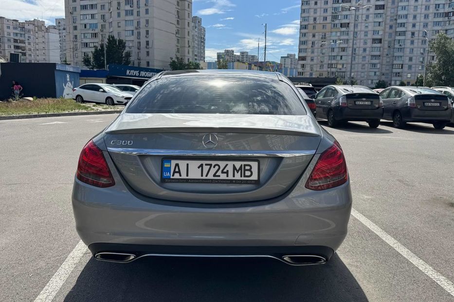 Продам Mercedes-Benz C-Class 300 2015 года в Киеве