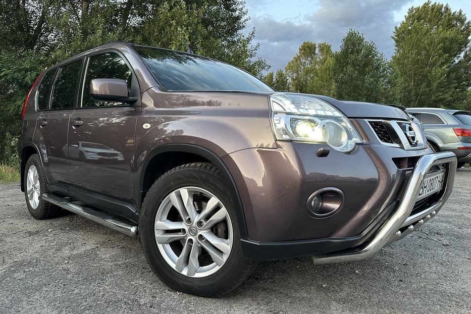 Продам Nissan X-Trail 2.5 АВТОМАТ  4WD 2012 года в Киеве