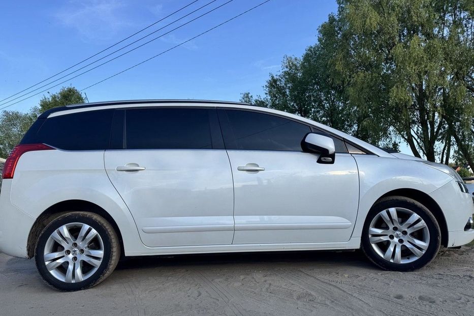 Продам Peugeot 5008 2010 года в Чернигове