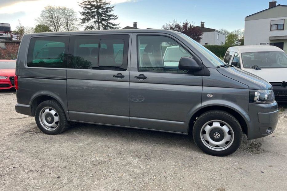 Продам Volkswagen T5 (Transporter) пасс. 2006 года в г. Днепровское, Днепропетровская область