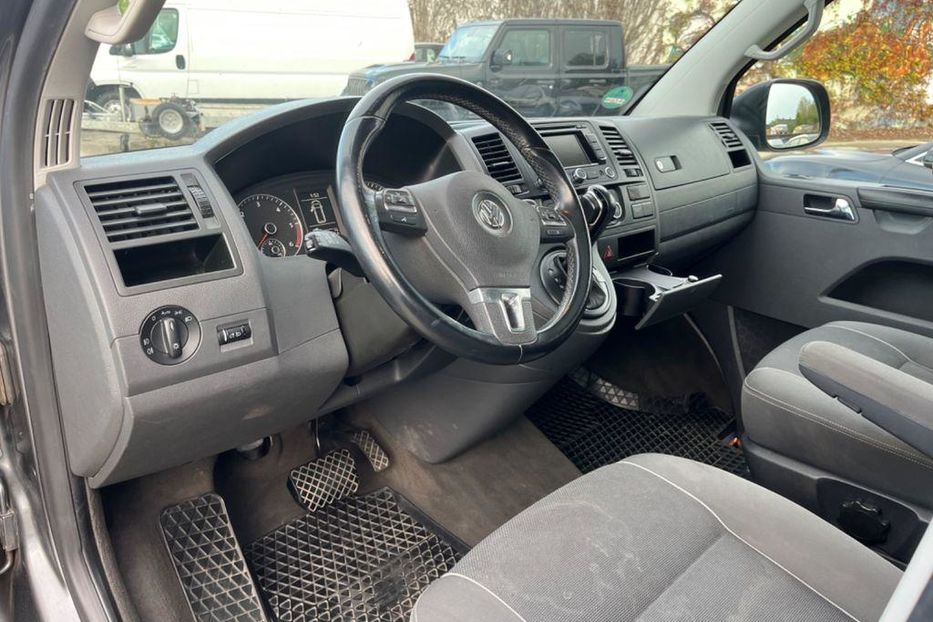Продам Volkswagen T5 (Transporter) пасс. 2006 года в г. Днепровское, Днепропетровская область