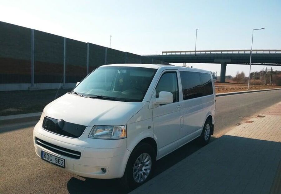 Продам Volkswagen T5 (Transporter) пасс. 2004 года в Житомире