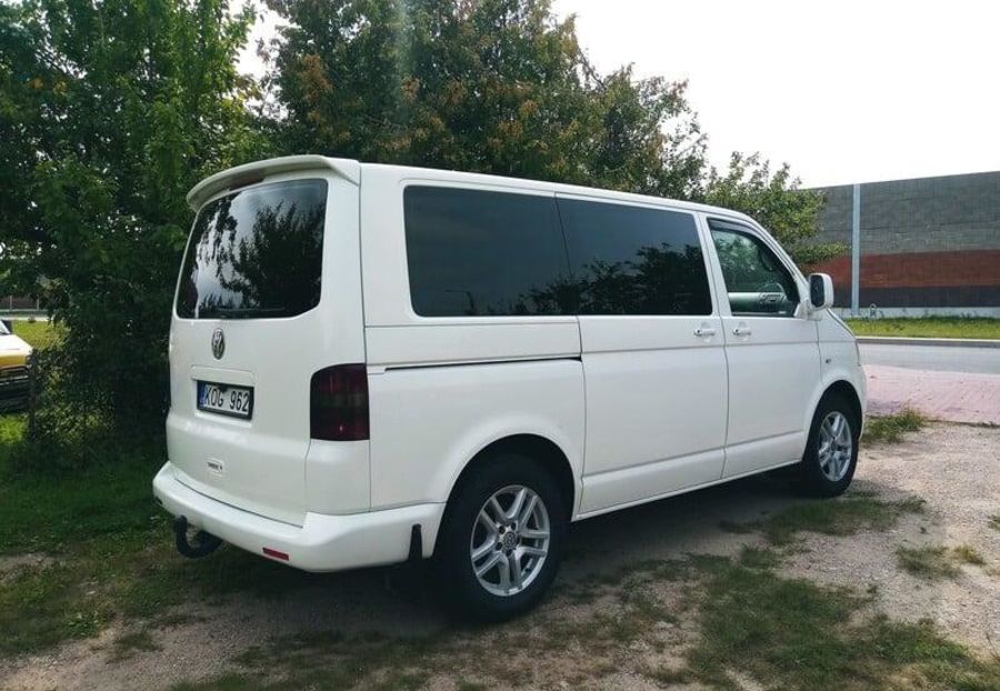 Продам Volkswagen T5 (Transporter) пасс. 2004 года в Житомире