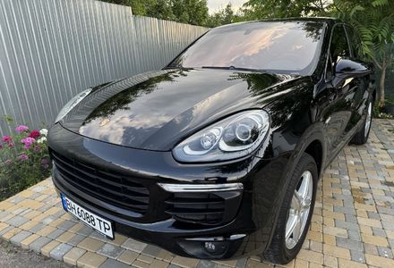 Продам Porsche Cayenne Plug-in Hybrid 2016 года в Одессе