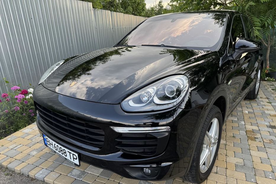 Продам Porsche Cayenne Plug-in Hybrid 2016 года в Одессе