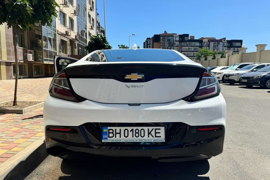 Продам Chevrolet Volt LT 2016 года в Одессе