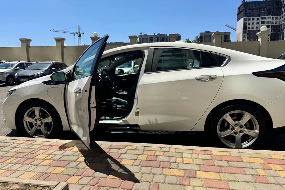 Продам Chevrolet Volt LT 2016 года в Одессе