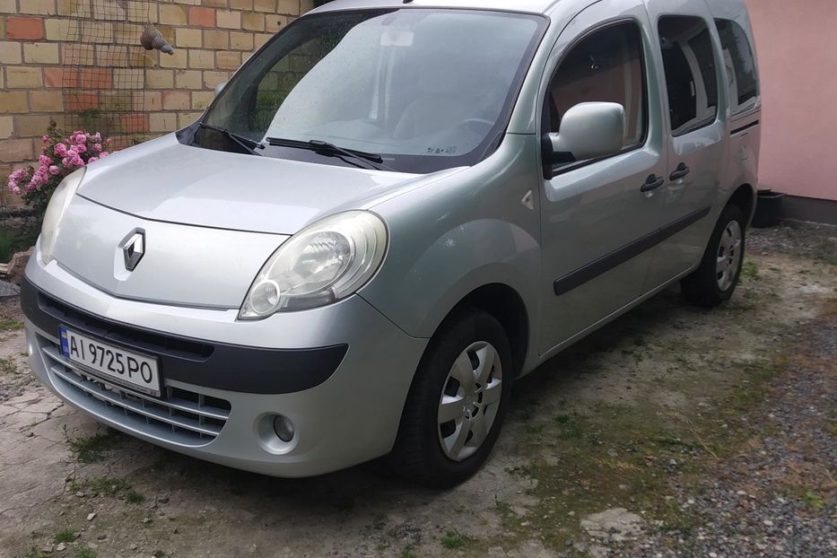 Продам Renault Kangoo пасс. 2008 года в Киеве