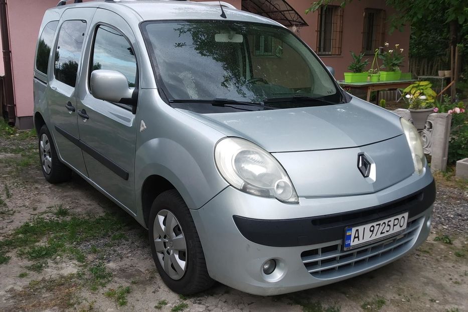 Продам Renault Kangoo пасс. 2008 года в Киеве