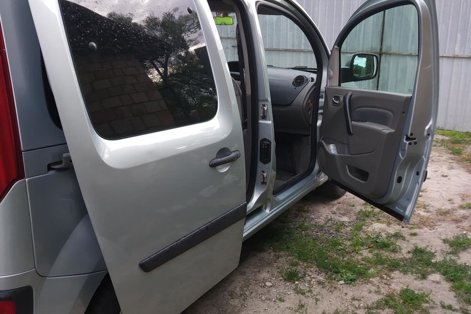 Продам Renault Kangoo пасс. 2008 года в Киеве