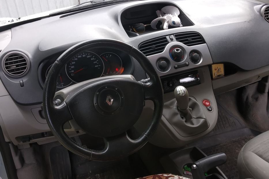 Продам Renault Kangoo пасс. 2008 года в Киеве