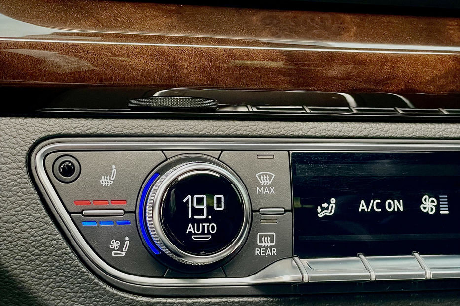 Продам Audi Q5 Premium Plus 2020 года в Харькове