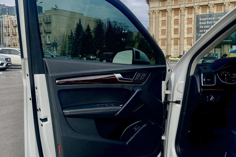 Продам Audi Q5 Premium Plus 2020 года в Харькове
