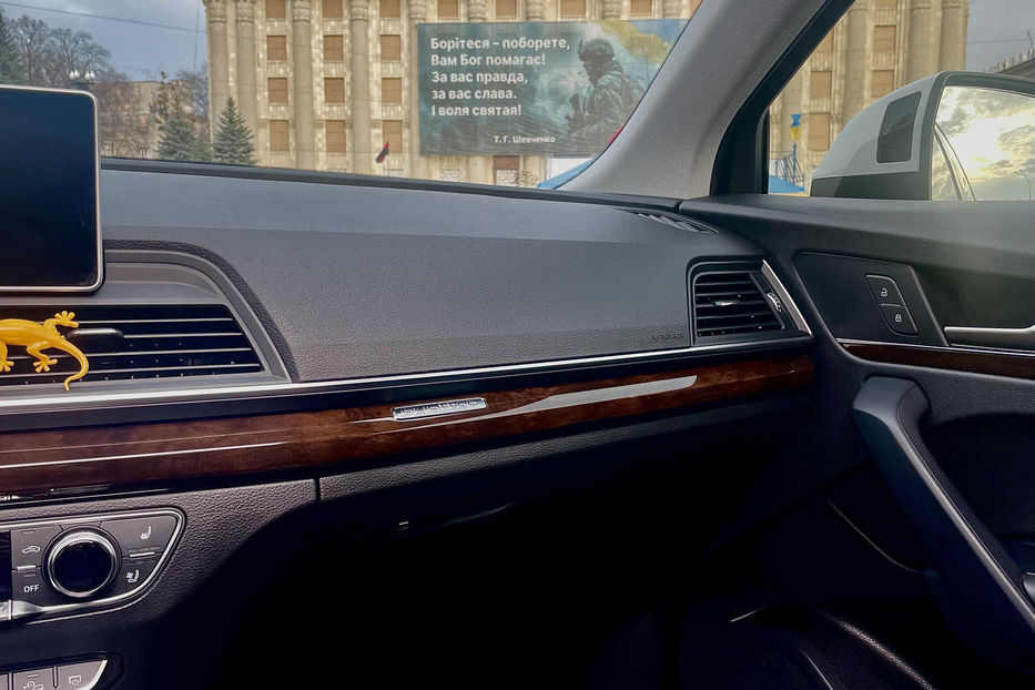 Продам Audi Q5 Premium Plus 2020 года в Харькове