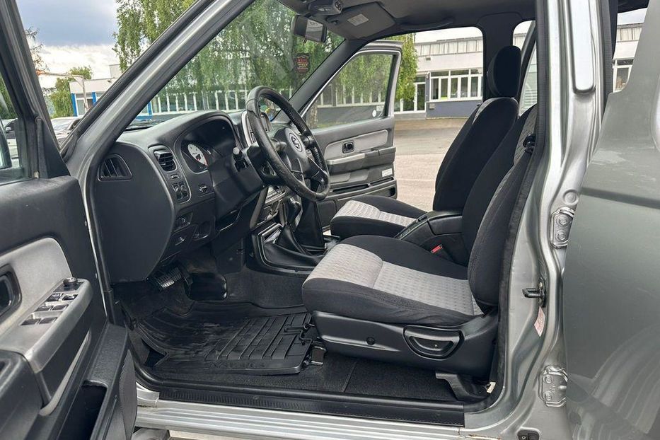 Продам Nissan Pickup 2004 года в Киеве