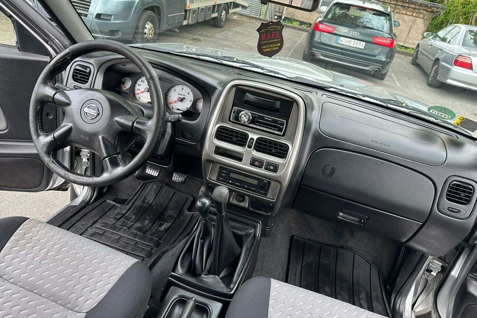 Продам Nissan Pickup 2004 года в Киеве