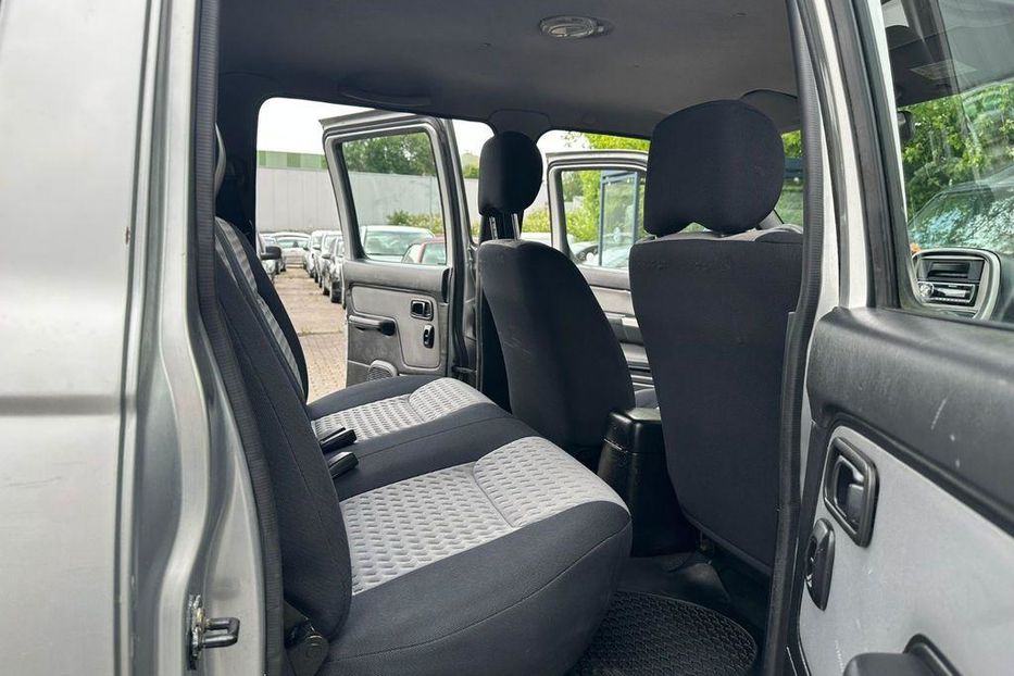 Продам Nissan Pickup 2004 года в Киеве