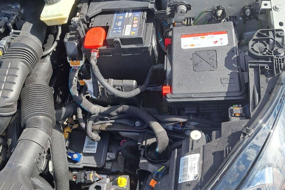 Продам Peugeot 308 1.6 BlueHdi АТ (120 к.с.)  2015 года в Ровно