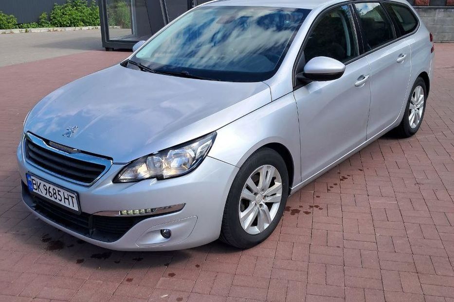 Продам Peugeot 308 1.6 BlueHdi АТ (120 к.с.)  2015 года в Ровно
