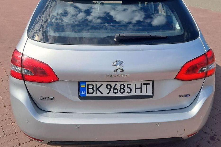 Продам Peugeot 308 1.6 BlueHdi АТ (120 к.с.)  2015 года в Ровно