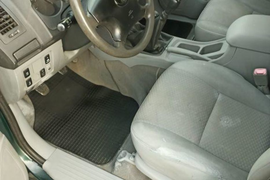 Продам Toyota Hilux 2008 года в Киеве