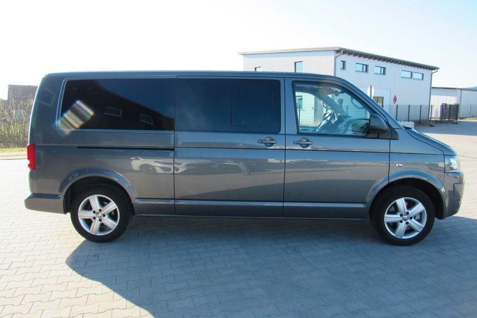 Продам Volkswagen T5 (Transporter) пасс. 2012 года в Днепре
