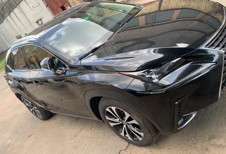 Продам Lexus NX 300 2017 года в Киеве
