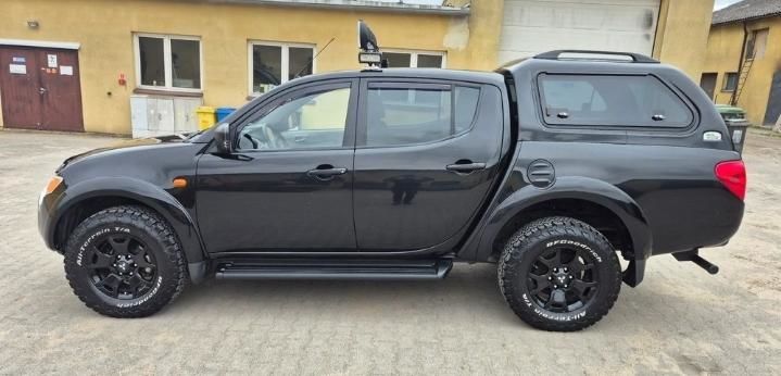 Продам Mitsubishi L 200 2.5D 2008 года в Хмельницком