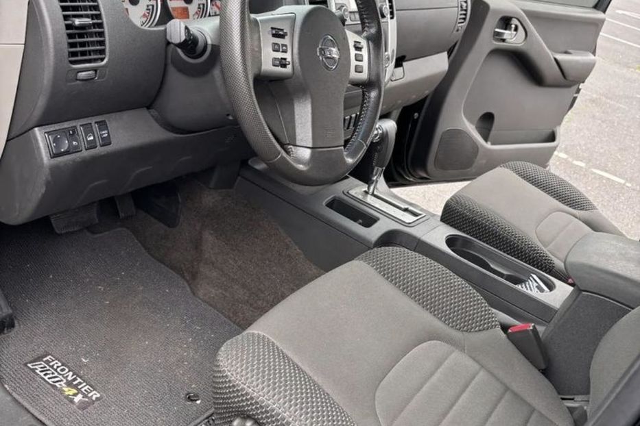 Продам Nissan Navara 2010 года в г. Кременчуг, Полтавская область