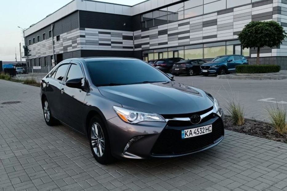 Продам Toyota Camry SE 2016 года в Черкассах