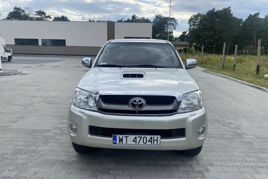 Продам Toyota Hilux 2010 года в г. Покровск, Донецкая область