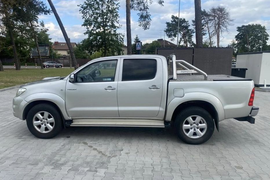 Продам Toyota Hilux 2010 года в г. Покровск, Донецкая область