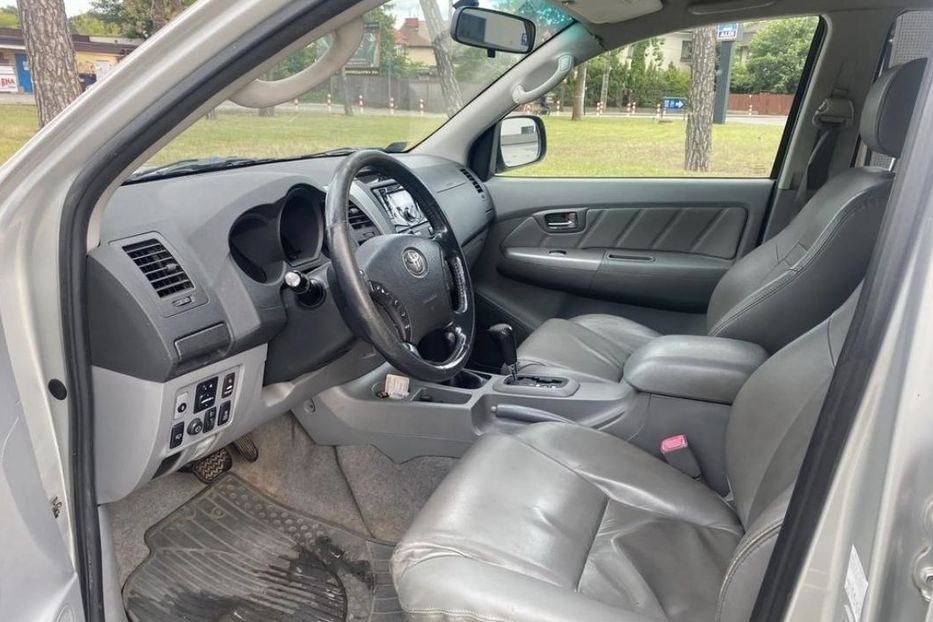 Продам Toyota Hilux 2010 года в г. Покровск, Донецкая область