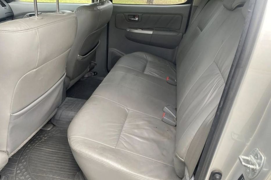 Продам Toyota Hilux 2010 года в г. Покровск, Донецкая область