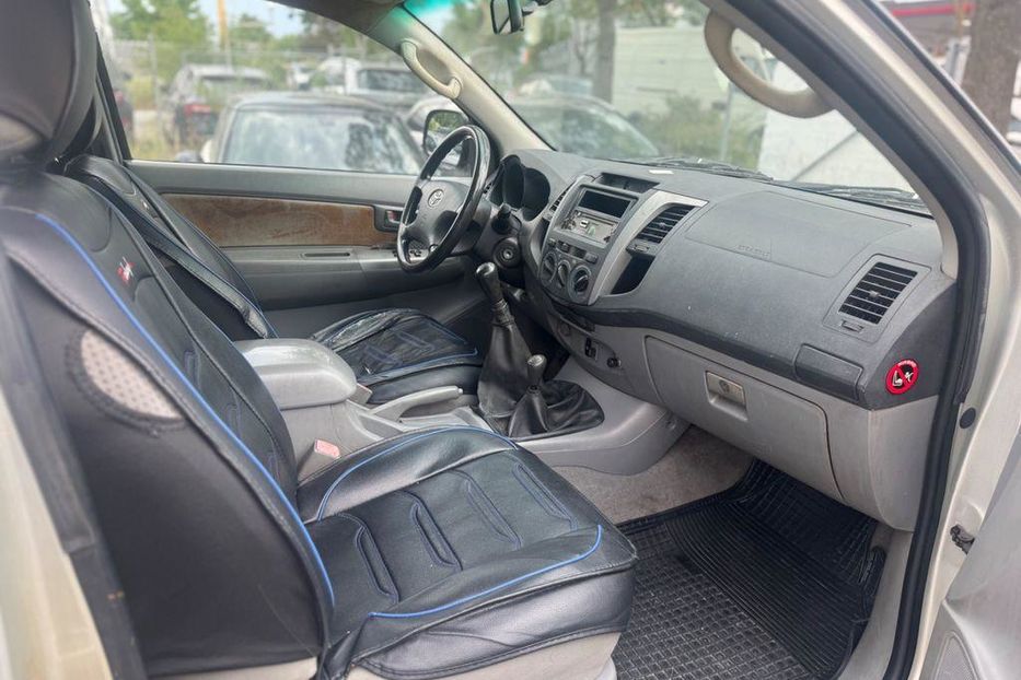 Продам Toyota Hilux 2005 года в Сумах