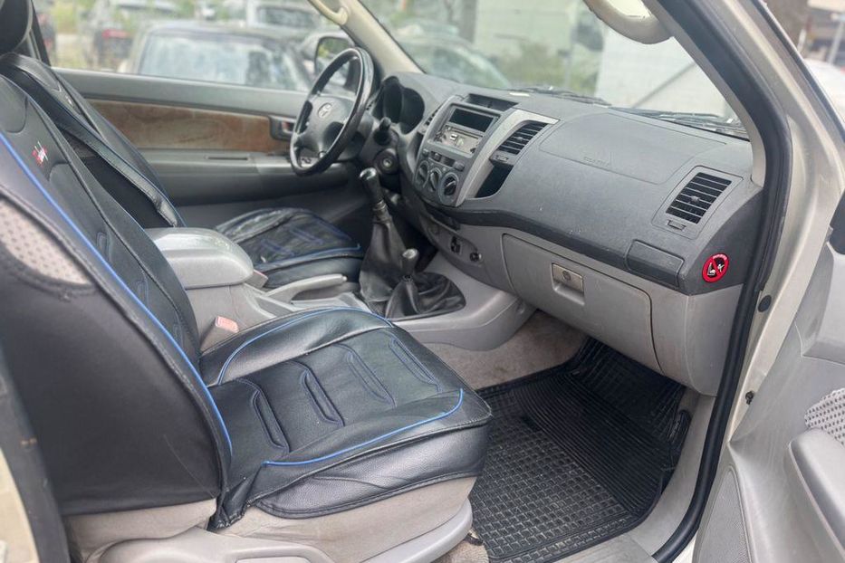 Продам Toyota Hilux 2005 года в Сумах