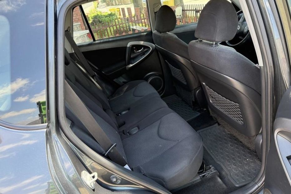 Продам Toyota Rav 4 2.2 D-4D 2007 года в г. Чугуев, Харьковская область