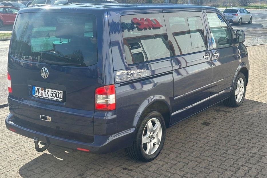Продам Volkswagen Multivan 2008 года в Чернигове