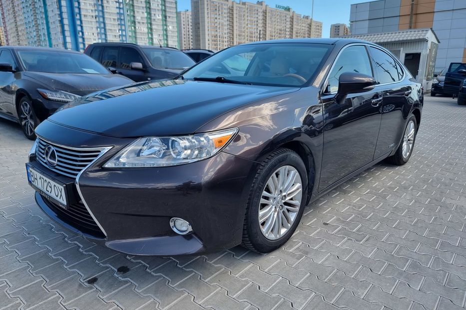 Продам Lexus ES 300 Hybride 2013 года в Одессе