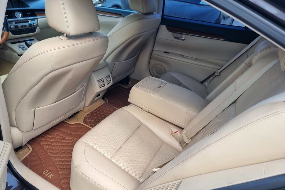 Продам Lexus ES 300 Hybride 2013 года в Одессе
