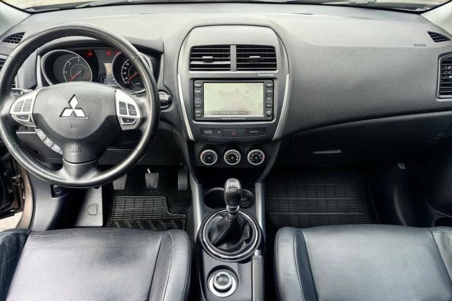 Продам Mitsubishi ASX 1.8 DID Instyle NAVI 4WD AS&G 2011 года в Черновцах