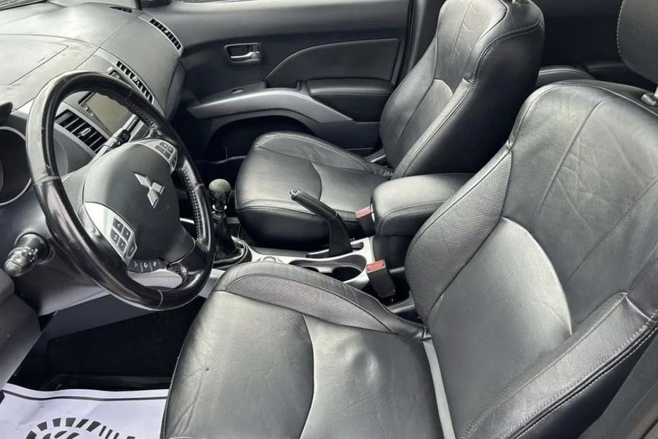 Продам Mitsubishi Outlander 2.2 DID 2008 года в г. Павлоград, Днепропетровская область