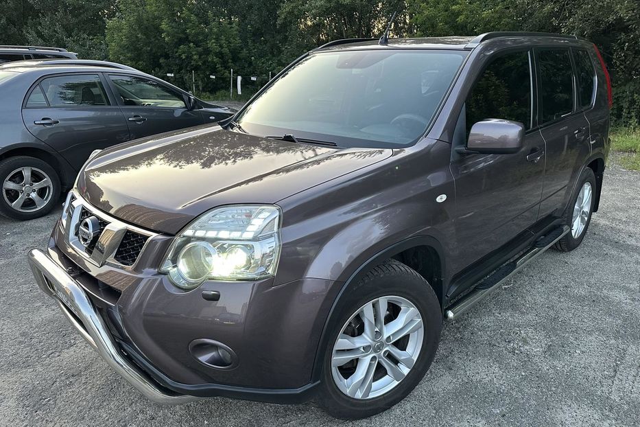 Продам Nissan X-Trail 2.5 AT 4WD 2012 года в Киеве