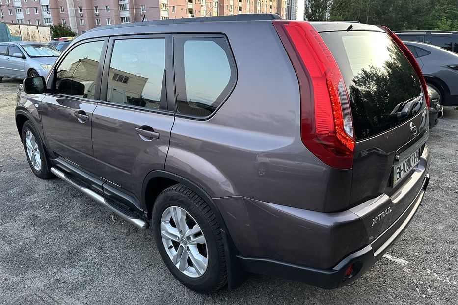 Продам Nissan X-Trail 2.5 AT 4WD 2012 года в Киеве