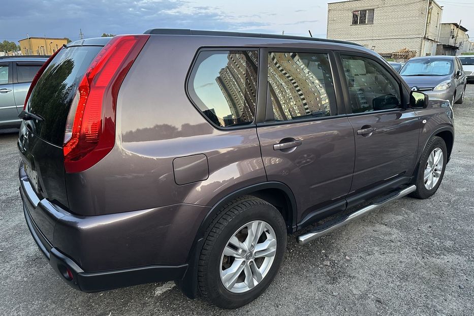 Продам Nissan X-Trail 2.5 AT 4WD 2012 года в Киеве