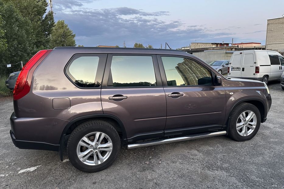 Продам Nissan X-Trail 2.5 AT 4WD 2012 года в Киеве