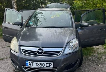 Продам Opel Zafira 2009 года в г. Коломыя, Ивано-Франковская область
