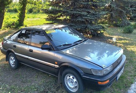 Продам Toyota Corolla 1989 года в г. Первомайский, Харьковская область